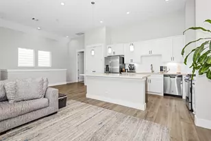 7707 Nasser Ln, Houston, TX 77055 - Photo 11