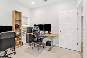 7707 Nasser Ln, Houston, TX 77055 - Photo 31