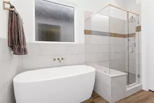 7707 Nasser Ln, Houston, TX 77055 - Photo 25