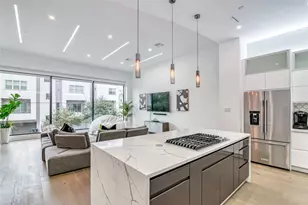 1406 Fairview Ave, Houston, TX 77006 - Photo 9