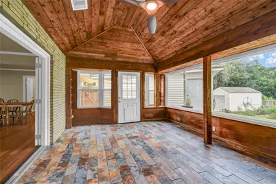 115 Southern Oaks Drive, Lake Jackson, TX 77566 - Photo 21