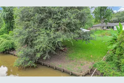 115 Southern Oaks Drive, Lake Jackson, TX 77566 - Photo 39