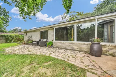 115 Southern Oaks Drive, Lake Jackson, TX 77566 - Photo 33