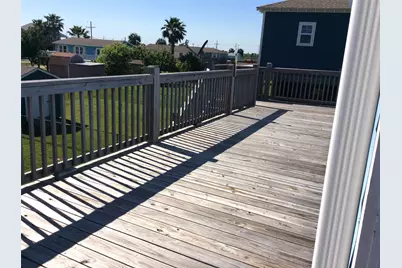 915 Sandollar, Crystal Beach, TX 77650 - Photo 13