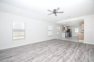 6306 Spruce Manor Ln, Houston, TX 77085 - Photo 7