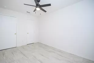 6306 Spruce Manor Ln, Houston, TX 77085 - Photo 25