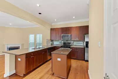 5734A Kansas Street, Houston, TX 77007 - Photo 9