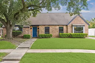 9310 Woodmeadow St, Houston, TX 77025 - Photo 3