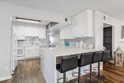 1330 Coral Way, Tiki Island, TX 77554 - Photo 9