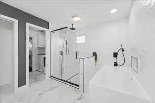 1330 Coral Way, Tiki Island, TX 77554 - Photo 25