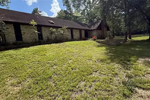 246 Rosanky, Livingston, TX 77351 - Photo 5