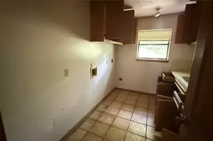 246 Rosanky, Livingston, TX 77351 - Photo 13