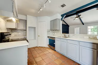 9006 Stone Brook Lane, Houston, TX 77040 - Photo 5