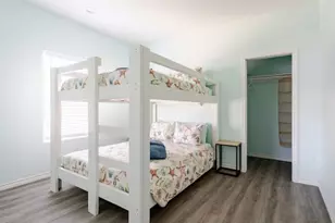 980 Bay St, Gilchrist, TX 77617 - Photo 31