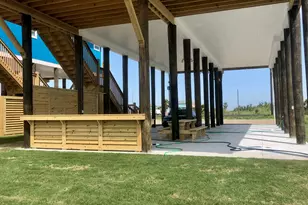 980 Bay St, Gilchrist, TX 77617 - Photo 5