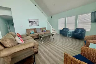 980 Bay St, Gilchrist, TX 77617 - Photo 13