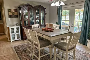 407 E Austin Ave, Palacios, TX 77465 - Photo 7