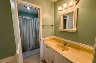 407 E Austin Ave, Palacios, TX 77465 - Photo 11