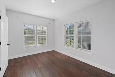 2 Jenkins Street, Houston, TX 77003 - Photo 3