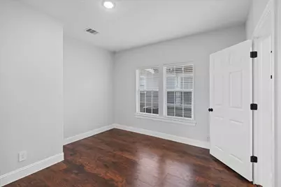 2 Jenkins Street, Houston, TX 77003 - Photo 7