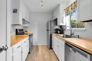 18214 Heritage Ln, Nassau Bay, TX 77058 - Photo 7