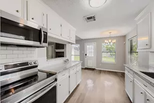 3074 County Rd 855B, Alvin, TX 77511 - Photo 13