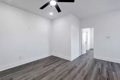 8328 Corinth Street #B, Houston, TX 77051 - Photo 5