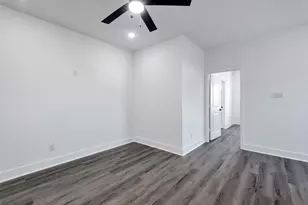 8328 Corinth St, Houston, TX 77051 - Photo 5