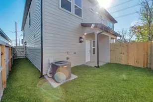 8328 Corinth St, Houston, TX 77051 - Photo 21