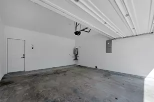 8328 Corinth St, Houston, TX 77051 - Photo 33