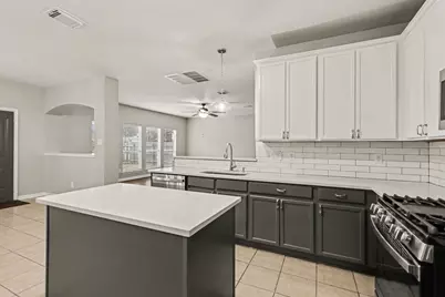 4502 Marquis Avenue, Baytown, TX 77521 - Photo 13