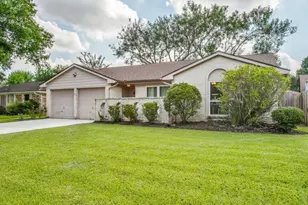 11814 Monticeto Ln, Meadows Place, TX 77477 - Photo 3