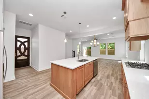 8304 S Breeze Dr, Houston, TX 77071 - Photo 5