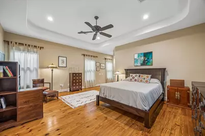 706 E 12th Street, Houston, TX 77008 - Photo 7