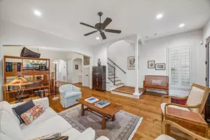 706 E 12th St, Houston, TX 77008 - Photo 13