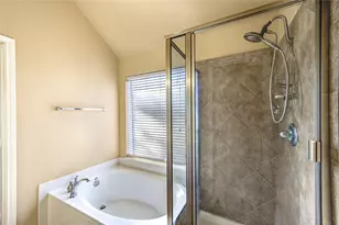 6107 Fulton Meadows Ln, Houston, TX 77092 - Photo 17