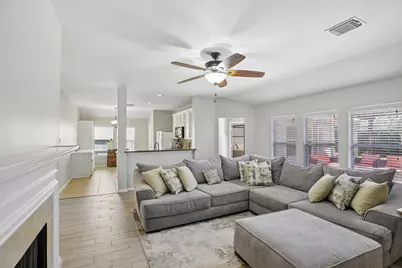 2910 Laguna Shores Lane, League City, TX 77573 - Photo 3
