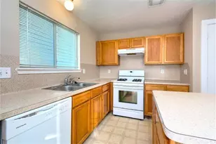 11917 Longwood Garden Way, Houston, TX 77047 - Photo 9