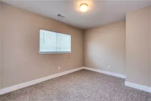 11917 Longwood Garden Way, Houston, TX 77047 - Photo 17