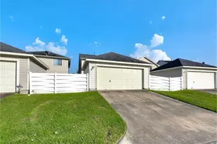 11917 Longwood Garden Way, Houston, TX 77047 - Photo 21