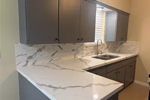 7335 Tanager St, Houston, TX 77074 - Photo 3