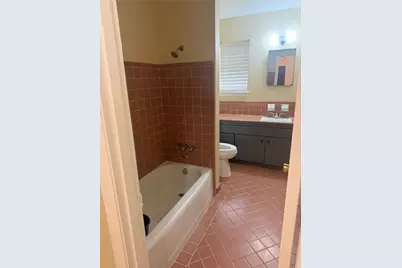 7335 Tanager Street, Houston, TX 77074 - Photo 11