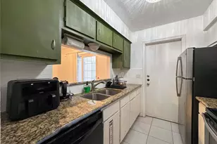 5218 Milwee St, Houston, TX 77092 - Photo 5