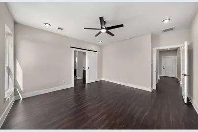 850 Longhorn Trail, Angleton, TX 77515 - Photo 15