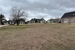 10888 Dauphine St, Willis, TX 77318 - Photo 3