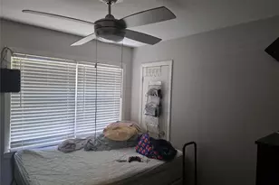 10319 Lafferty Oaks St, Houston, TX 77013 - Photo 11