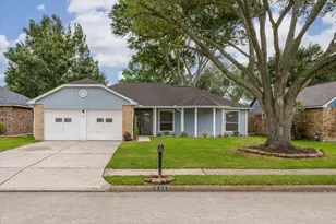 604 Spring Breeze St, League City, TX 77573 - Photo 1