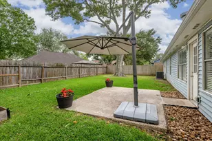 604 Spring Breeze St, League City, TX 77573 - Photo 17