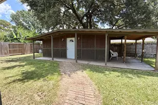 13323 Wells River Dr, Houston, TX 77041 - Photo 19