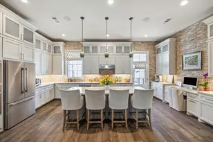 313 Royale Heights Ln, Houston, TX 77024 - Photo 17